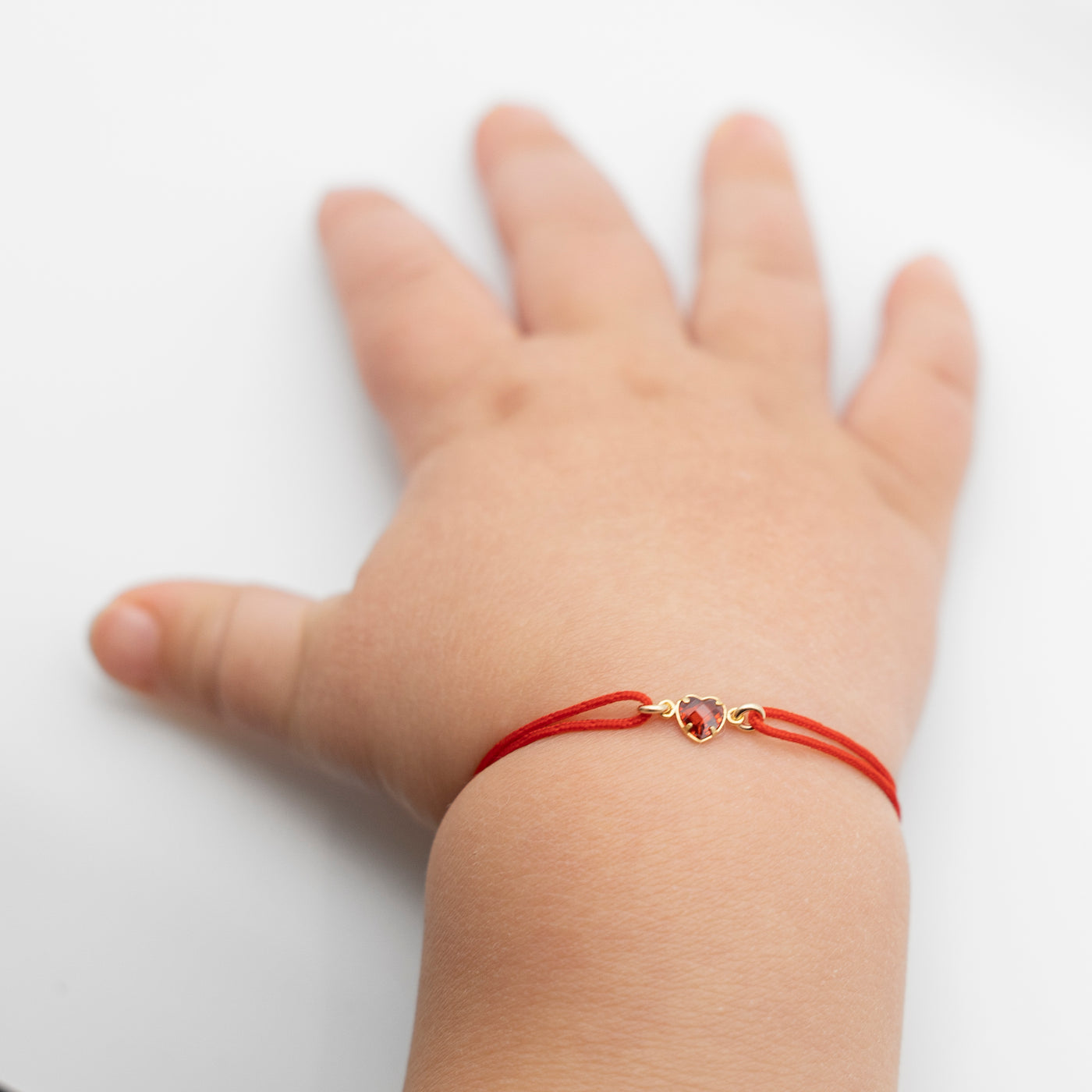 #RS04- Red Heart String Bracelet